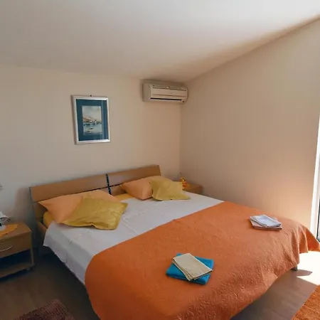 Bartul Apartman Podgora